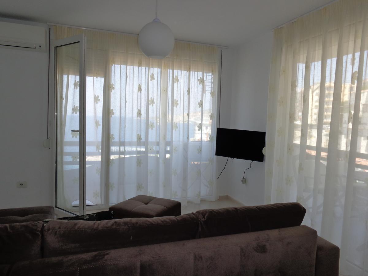 Kela Apartments Sarandë Exteriör bild