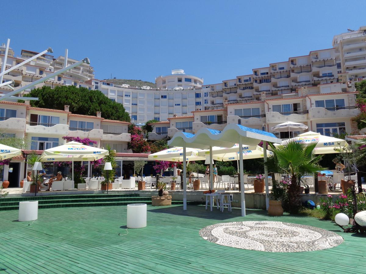 Kela Apartments Sarandë Exteriör bild