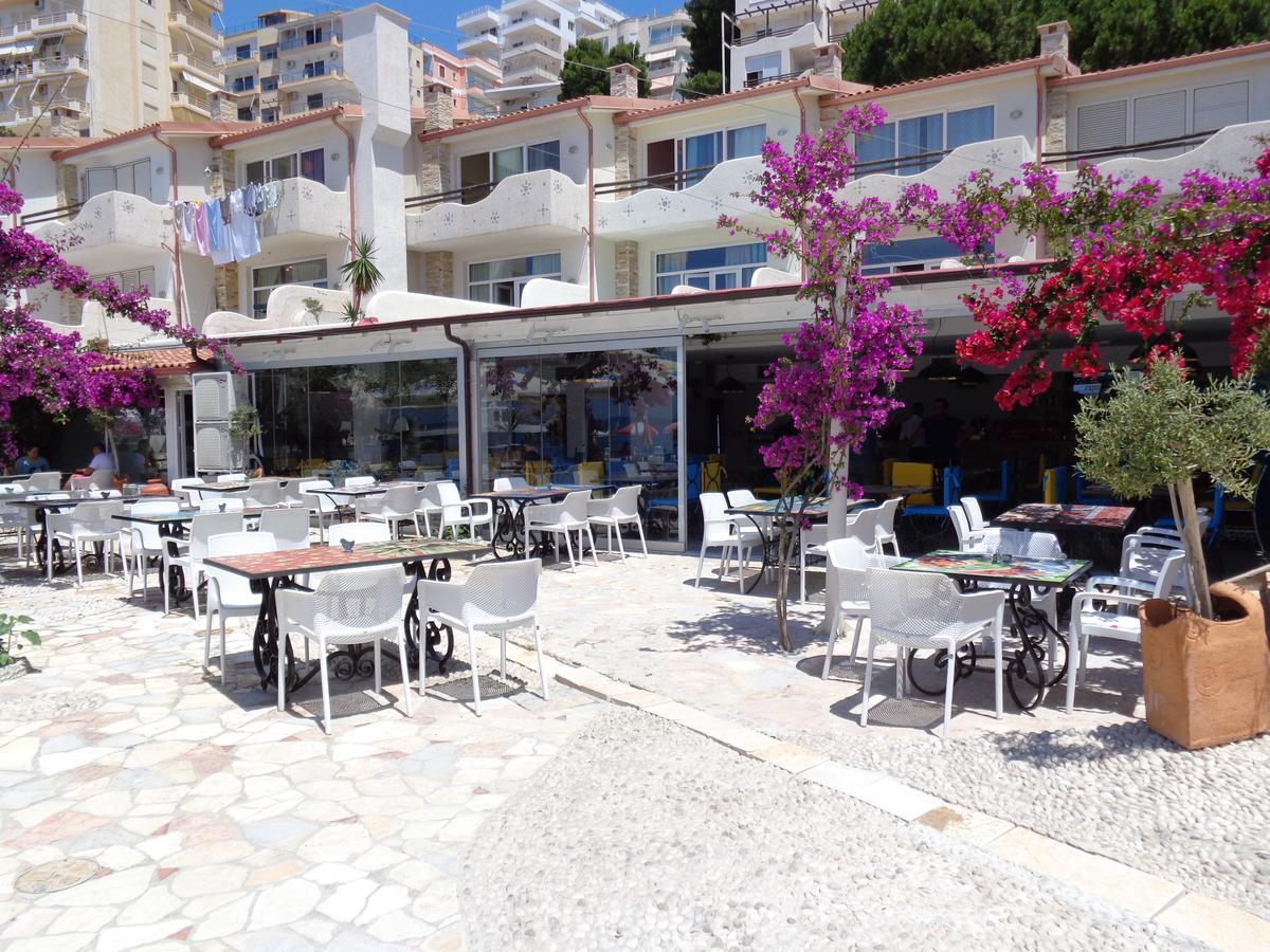Kela Apartments Sarandë Exteriör bild