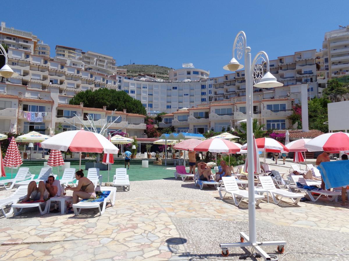 Kela Apartments Sarandë Exteriör bild